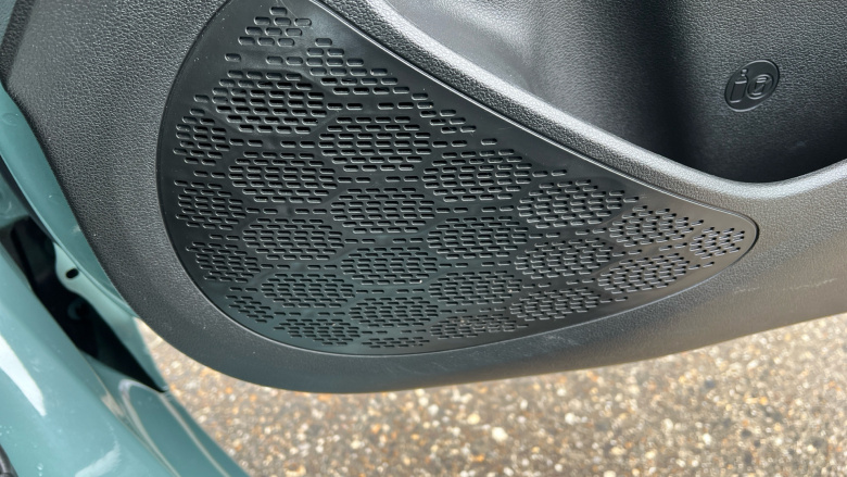 Hyundai i10 1.0 MPi SE Connect 5dr Petrol Hatchback